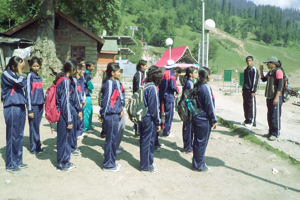 Adventure Sports — Group Trekking
