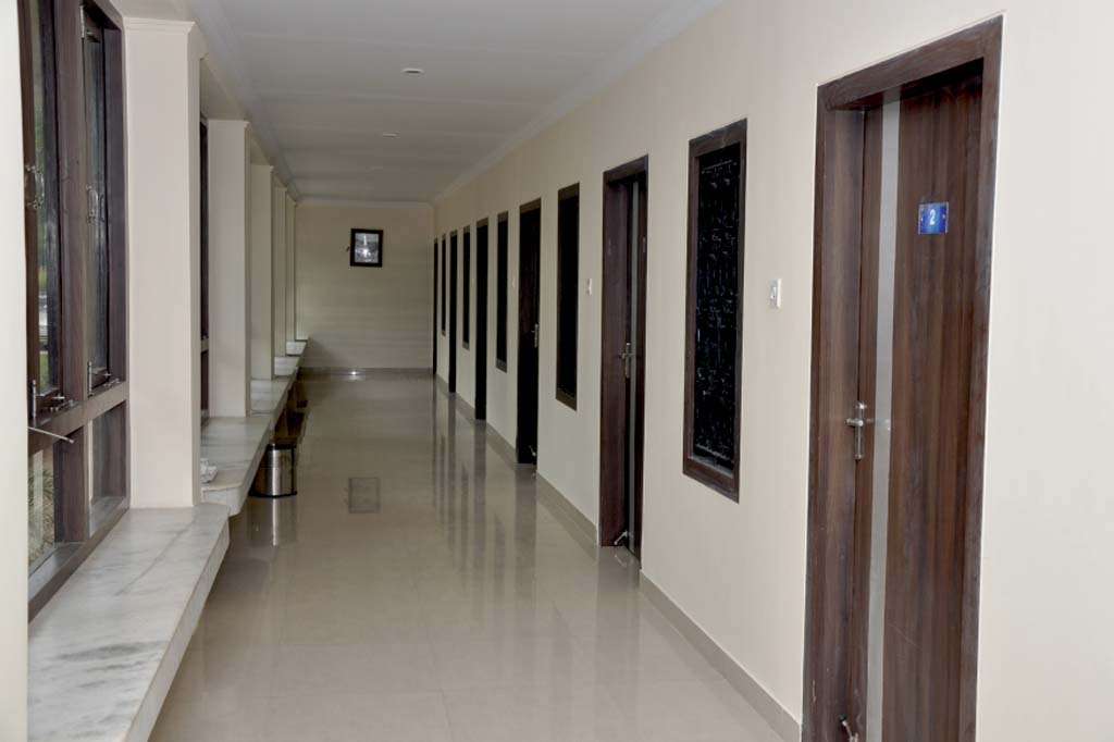 Guest House &mdash; Corridor