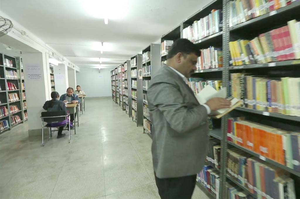 Library — Photo 3