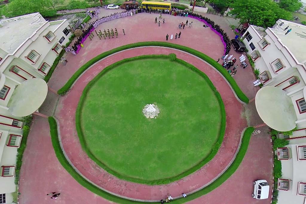 Lush Green Campus &mdash; Photo 4